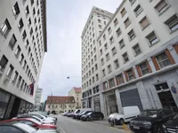 Недвижимость Квартира, 3 комнаты, Центр: 2