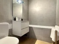 Недвижимость Apartment 6 rooms: 8