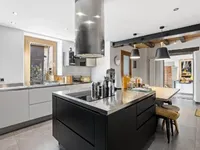 Недвижимость Single house 7 rooms: 8