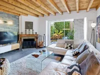 Недвижимость Single house 7 rooms: 11