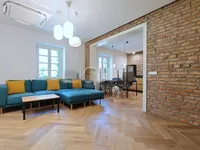 Недвижимость Квартира рядом с церковью: 11