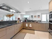 Недвижимость Single house 9 rooms: 11