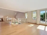 Недвижимость Attic flat 6.5 rooms: 10