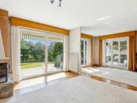 Недвижимость Bifamiliar house 7 rooms: 6