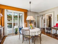 Недвижимость Bifamiliar house 7 rooms: 7