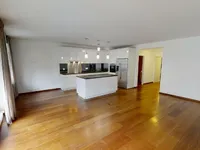 Недвижимость Apartment 8 rooms: 2