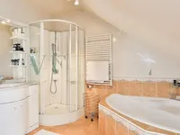 Недвижимость Single house 7 rooms: 11