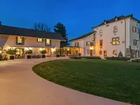 Недвижимость Single house 20 rooms: 1