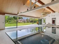 Недвижимость Single house 20 rooms: 10