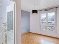 Недвижимость Apartment 6 rooms: 7