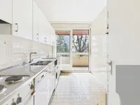 Недвижимость Apartment 7 rooms: 6