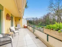 Недвижимость Apartment 5 rooms: 1