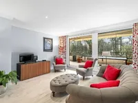 Недвижимость Apartment 5 rooms: 2
