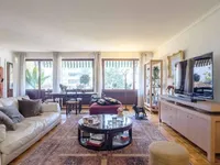 Недвижимость Apartment 6 rooms: 1