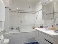 Недвижимость Apartment 6 rooms: 9