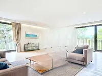 Недвижимость Apartment 4 rooms: 1