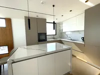 Недвижимость 3 Bedroom Apartment For sale in Larnaca City: 3