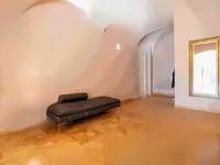 Недвижимость Квартира, 4 комнаты, Центр: 11