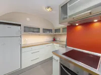 Недвижимость Квартира, 4 комнаты, Центр: 23