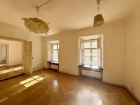 Недвижимость Квартира, 4 комнаты, Любляна Центр: 4