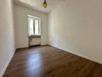 Недвижимость Трехкомнатная квартира в центре: 13