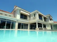 Недвижимость Beachfront 5 Bedroom Ultra-Luxury Villa in Agios Tychonas, Limassol: 21