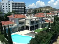 Недвижимость Beachfront 5 Bedroom Ultra-Luxury Villa in Agios Tychonas, Limassol: 22