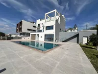 Недвижимость 5 Bedroom For Sale Villa in Limassol, Paniotis area: 1