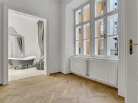 Недвижимость Квартира, 4-комнатная, Центр: 17