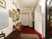 Недвижимость Четырехкомнатная квартира в центре: 2