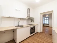 Недвижимость Четырехкомнатная квартира в центре: 8