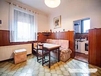 Недвижимость Трёхкомнатная квартира в центре: 1