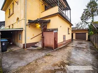 Недвижимость Трёхкомнатная квартира в центре: 25