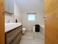 Недвижимость Квартира, 4 комнаты, Вич: 17
