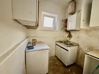 Недвижимость Участок, Застроенный Новый ЛЮБЛЯНА. Центр.: 9