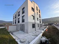 Недвижимость Four-room apartment Izola: 1