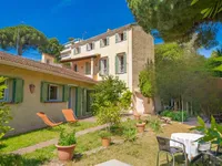 Недвижимость Villa Croix des Gardes: 1