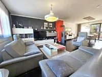 Недвижимость House 4 bedrooms for sale in Niederfeulen: 1