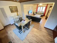 Недвижимость House for sale in Niederfeulen: 2