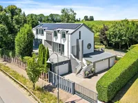 Недвижимость House 4 bedrooms for sale in Limpach: 1