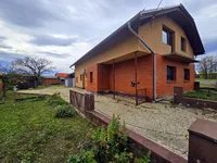 Недвижимость House in Dobrovnik: 1