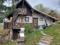 Недвижимость House, Lower Slemen: 1