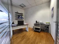 Недвижимость Офисное помещение в центре: 9