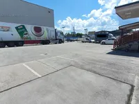 Недвижимость Нежилое помещение в Мосте: 2