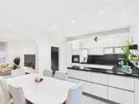 Недвижимость House 4 bedrooms for sale in Pétange: 2