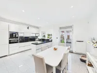 Недвижимость House 4 bedrooms for sale in Pétange: 4