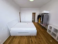 Недвижимость Three-room penthouse in Koper: 17