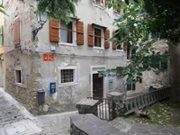 Недвижимость Four-room apartment in the center of Piran: 26