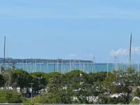 Недвижимость Two-room apartment with a sea view: 5