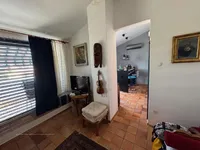 Недвижимость Two-room apartment with a sea view: 7